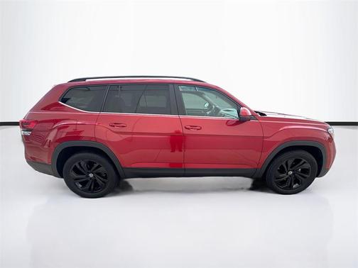 2022 Volkswagen Atlas 3.6L SE w/Technology