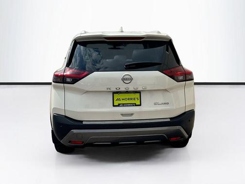 Pearl White 2023 Nissan Rogue SL