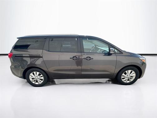 2015 Kia Sedona LX