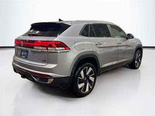 2025 Volkswagen Atlas Cross Sport 2.0T SE w/Technology 4MOTION