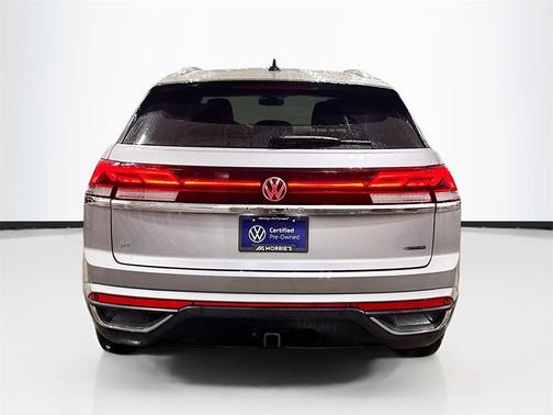 2025 Volkswagen Atlas Cross Sport 2.0T SE w/Technology 4MOTION