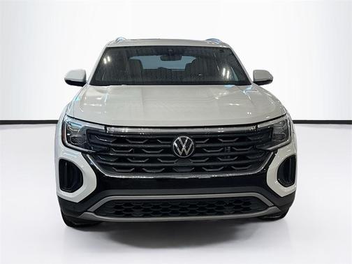 2025 Volkswagen Atlas Cross Sport 2.0T SE w/Technology 4MOTION