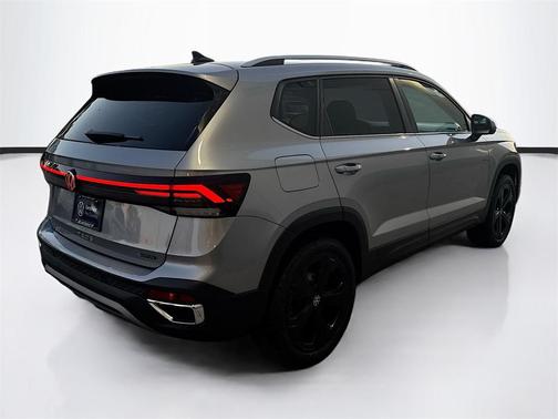 2025 Volkswagen Taos 1.5T SEL