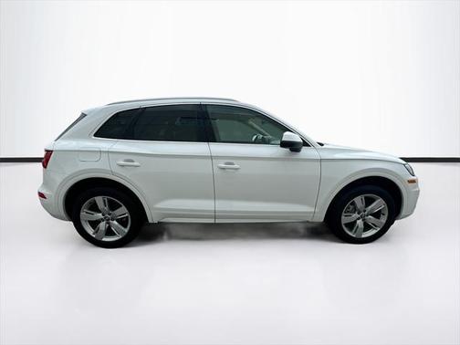 2019 Audi Q5 2.0T Premium Plus