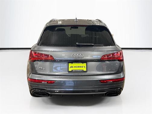 2022 Audi Q5 45 S line Premium Plus