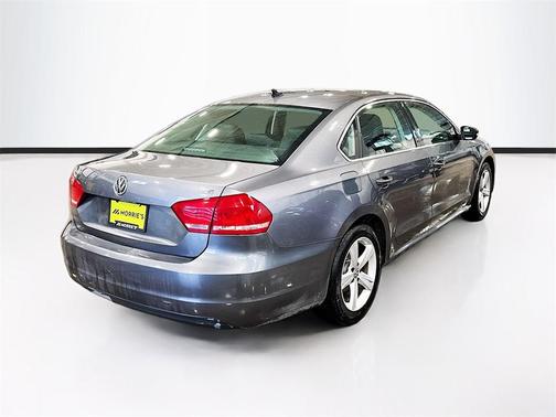 2012 Volkswagen Passat 2.5 SE
