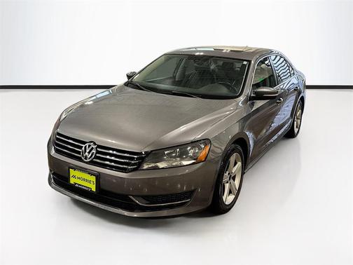 2012 Volkswagen Passat 2.5 SE