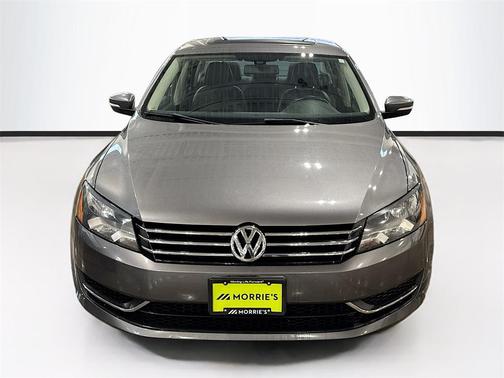 2012 Volkswagen Passat 2.5 SE