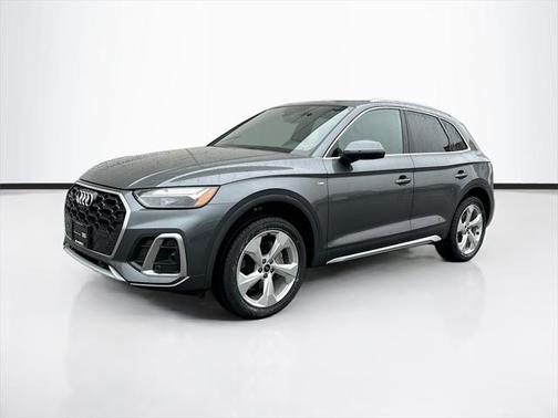2022 Audi Q5 45 S line Premium Plus