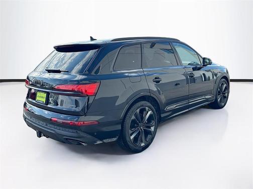 2026 Audi Q7 55 Premium Plus