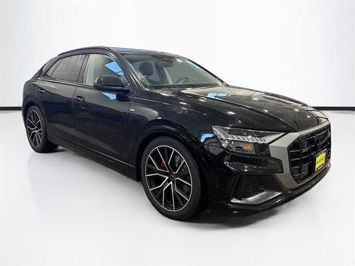 2023 Audi Q8 55 Prestige