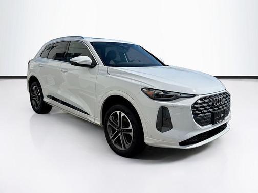 2025 Audi Q5 2.0T Premium