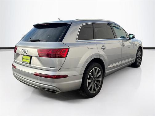 2019 Audi Q7 45 Premium Plus
