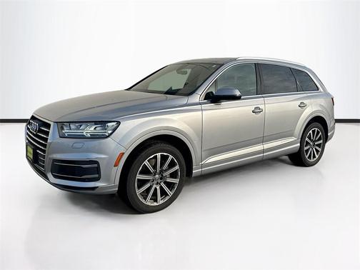 2019 Audi Q7 45 Premium Plus