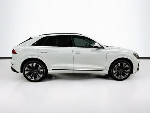 2026 Audi Q8 55 Premium Plus