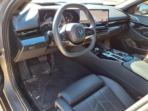 2024 BMW 530 530i xDrive