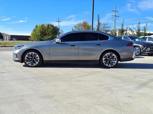 2024 BMW 530 530i xDrive