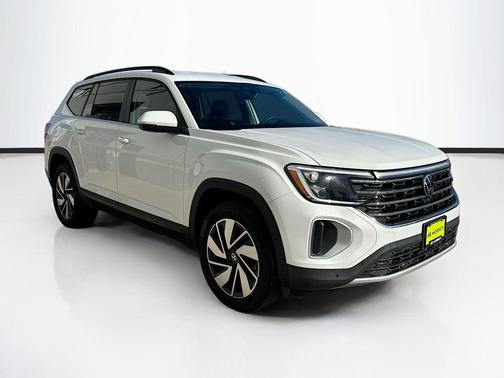 2024 Volkswagen Atlas 2.0T SE w/Technology 4MOTION