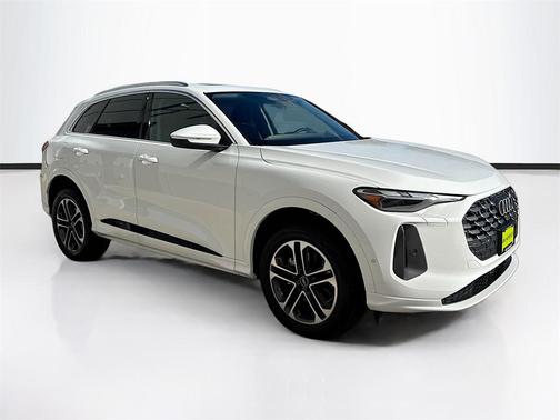 2025 Audi Q5 Premium