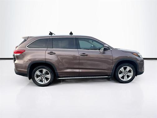 2017 Toyota Highlander 
