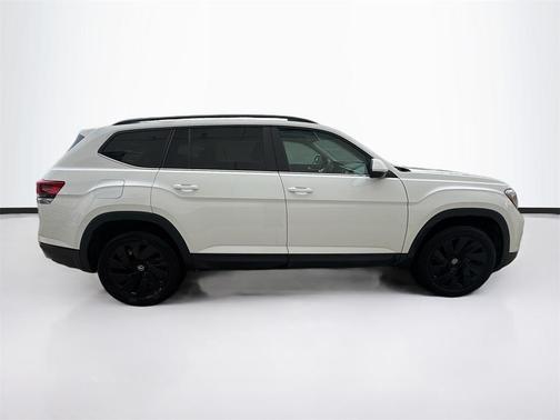 2024 Volkswagen Atlas 2.0T SE w/Technology 4MOTION