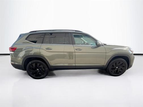 2026 Volkswagen Atlas 2.0T SE w/Technology 4MOTION