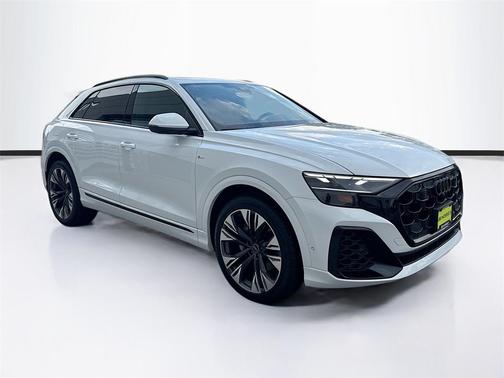 2026 Audi Q8 55 Premium Plus