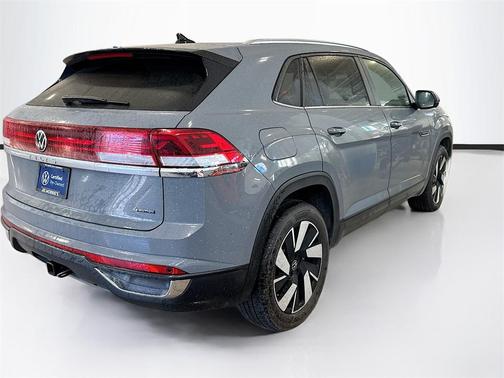 2025 Volkswagen Atlas Cross Sport 2.0T SE w/Technology 4MOTION