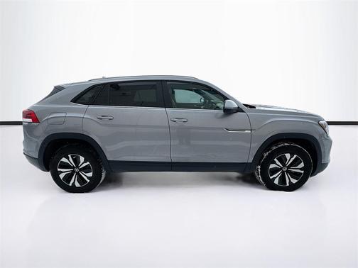 2025 Volkswagen Atlas Cross Sport 2.0T SE