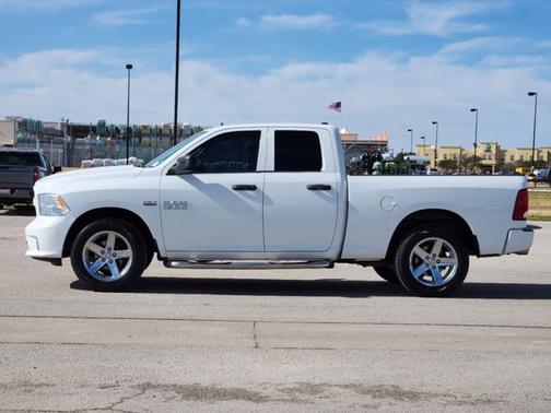 Photo 4 of 30 of 2013 RAM 1500 Express