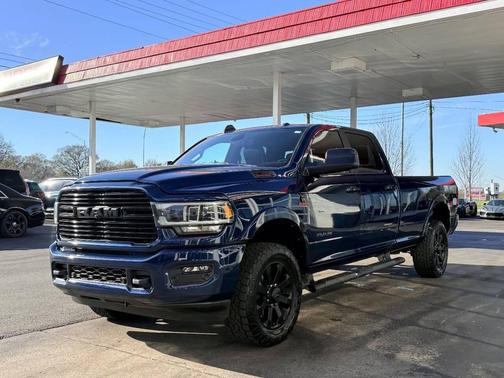 2022 RAM 2500 Laramie Crew Cab 4x4 8' Box