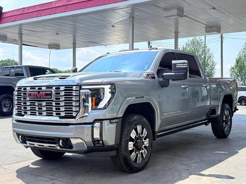Sterling Metallic 2024 GMC Sierra 2500 Denali