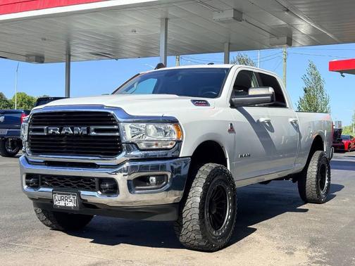 2020 RAM 2500 Big Horn Crew Cab 4X4 6'4' Box