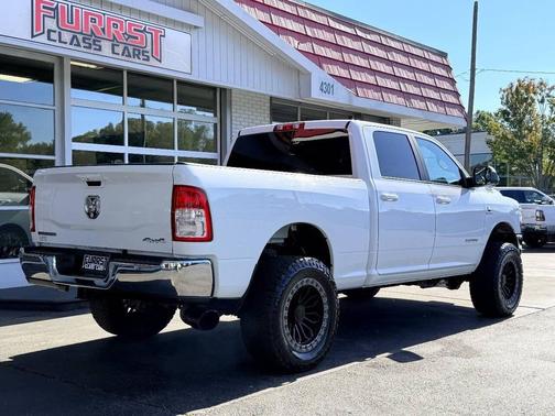 2020 RAM 2500 Big Horn Crew Cab 4X4 6'4' Box