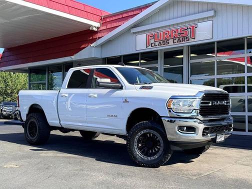 2020 RAM 2500 Big Horn Crew Cab 4X4 6'4' Box