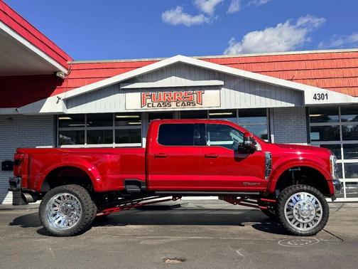 2023 Ford F-450 Lariat