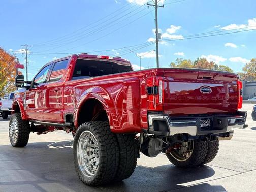 2023 Ford F-450 Lariat