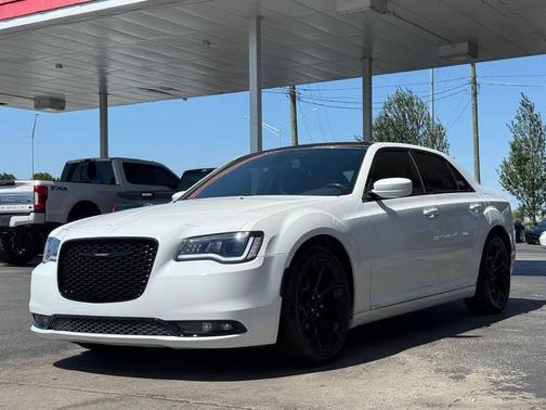 2019 Chrysler 300 S