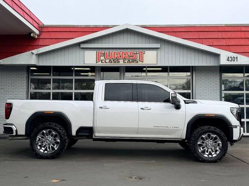 2024 GMC Sierra 2500 Denali Ultimate