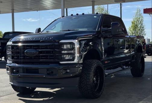 Agate Black Metallic 2025 Ford F-250 King Ranch