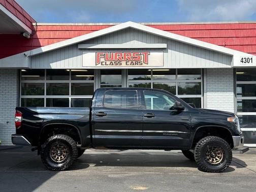 2018 Toyota Tundra SR5