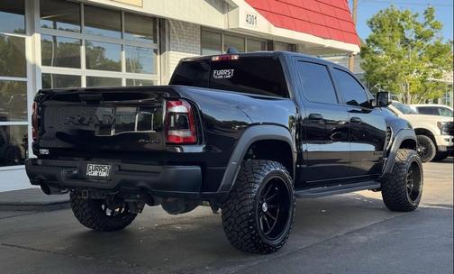 Diamond Black Crystal Pearlcoat 2021 RAM 1500 TRX