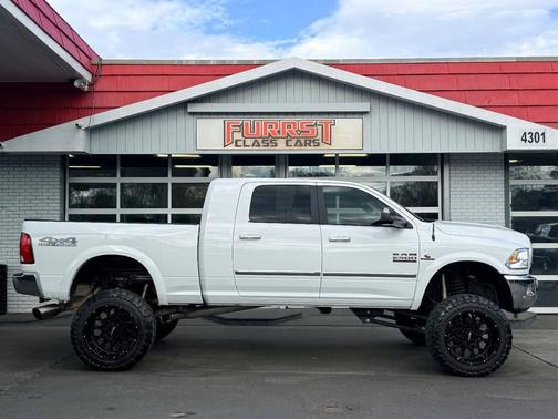 2017 RAM 2500 Big Horn Mega Cab 4x4 6'4' Box