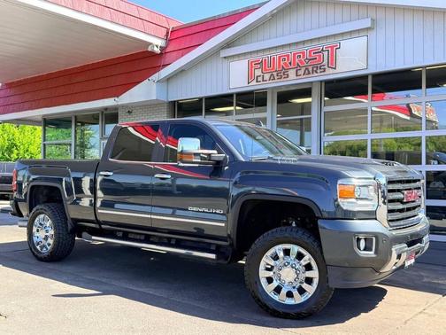 Gray 2018 GMC Sierra 2500 Denali