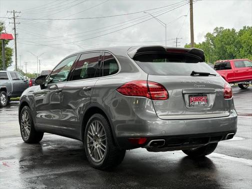 2014 Porsche Cayenne Platinum Edition