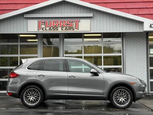 2014 Porsche Cayenne Platinum Edition