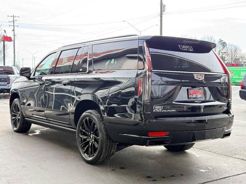 2023 Cadillac Escalade ESV Sport