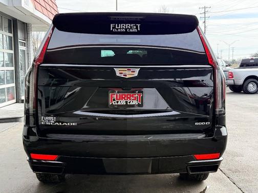 2023 Cadillac Escalade ESV Sport