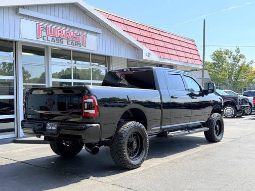 2024 RAM 2500 Laramie Crew Cab 4x4 6'4' Box