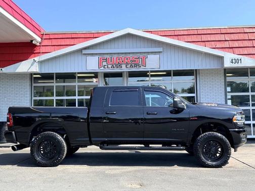 2024 RAM 2500 Laramie Crew Cab 4x4 6'4' Box